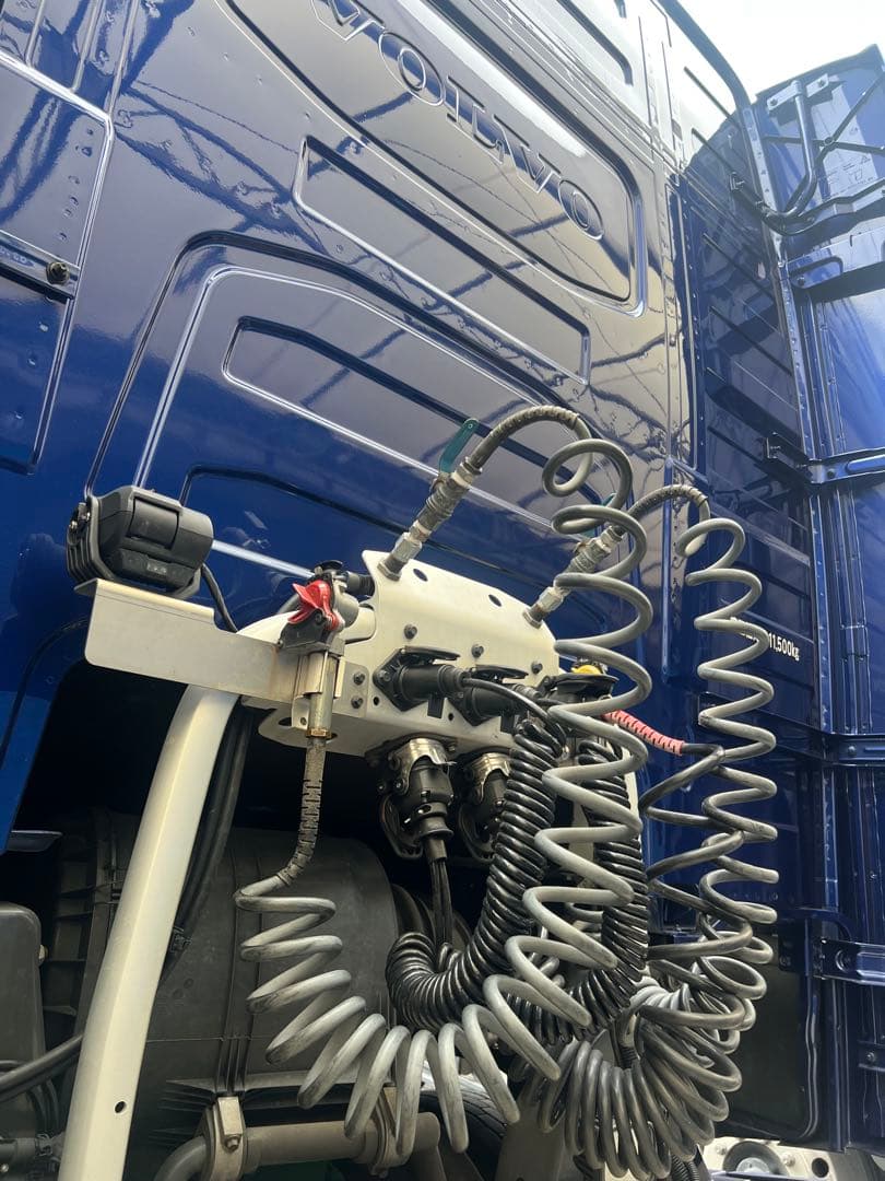 ボルボ トレーラーABS EBS 電源コード7芯 スパイラル 電源ケーブル