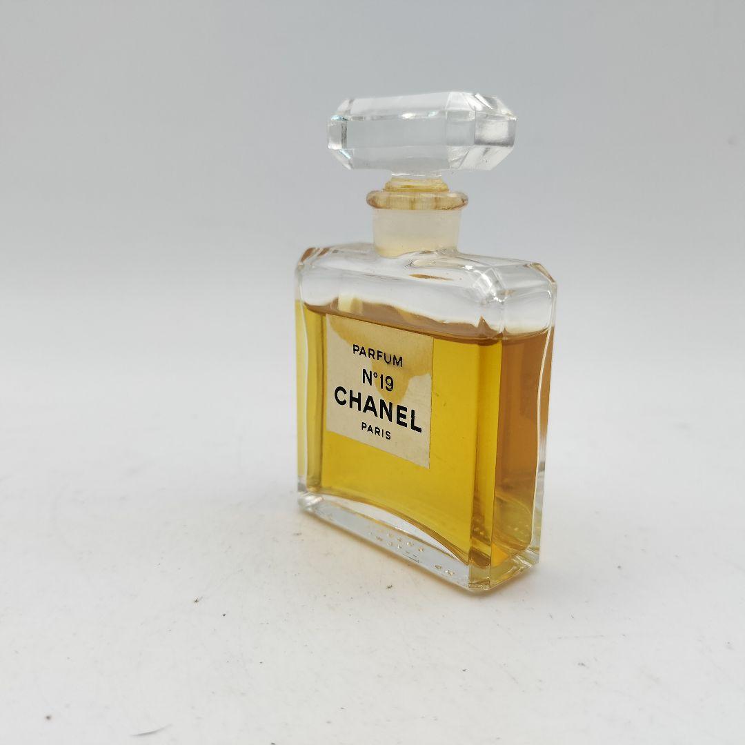 シャネル N°19 パルファム 14ml - メルカリ
