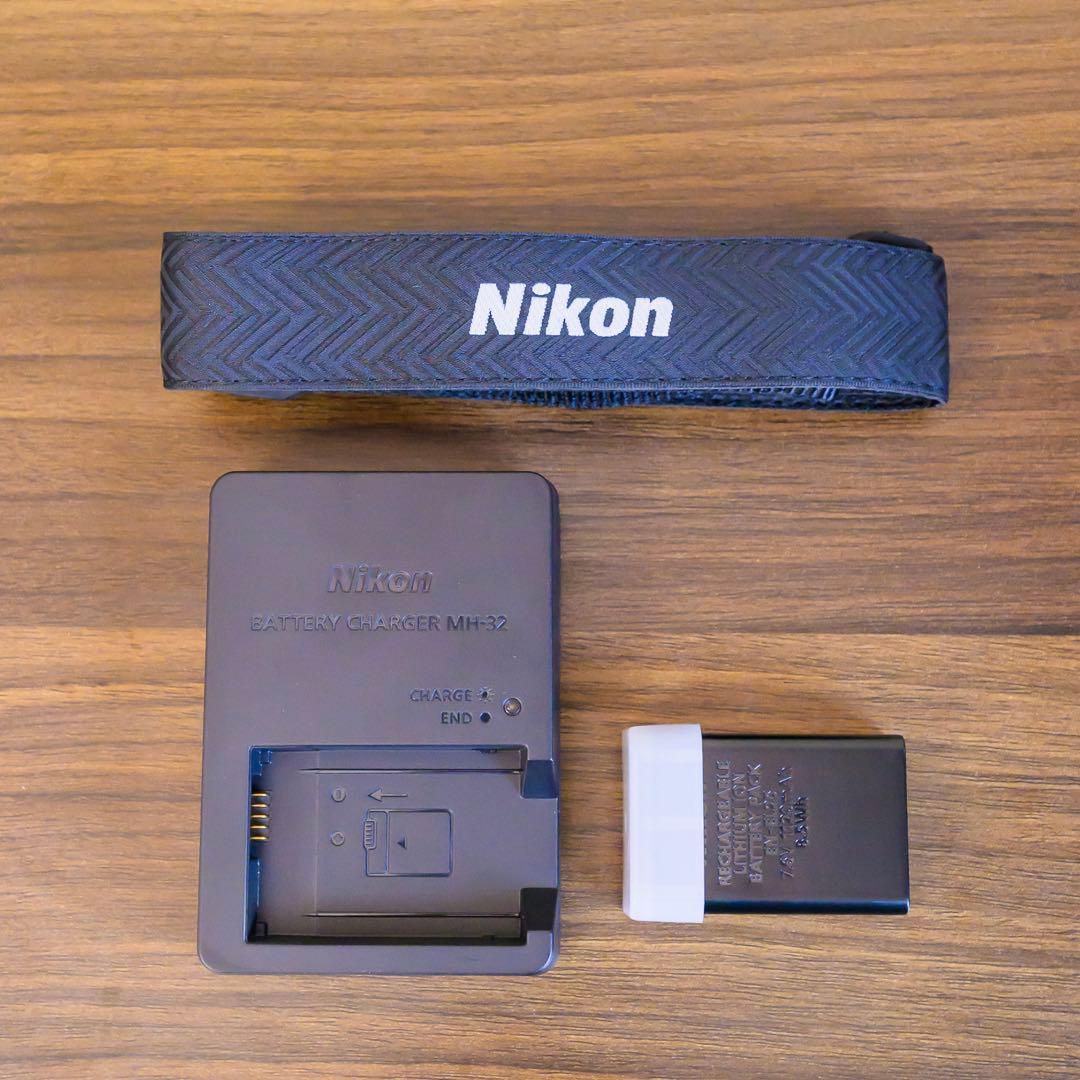 Nikon Z fc ミラーレス一眼カメラ　本体　ブラック