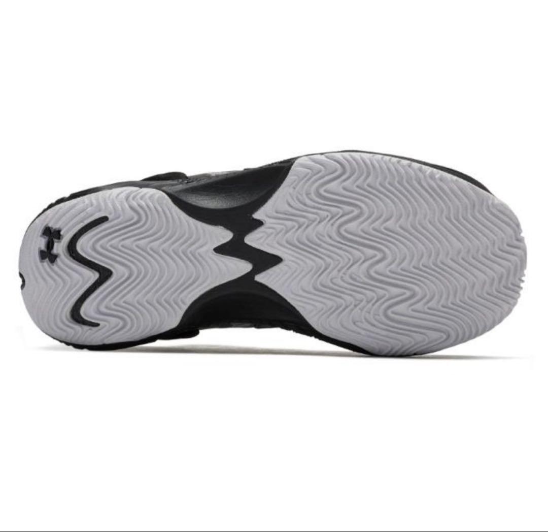 アンダーアーマー UAスポーン7(UA SPAWN 7) 25.5cm