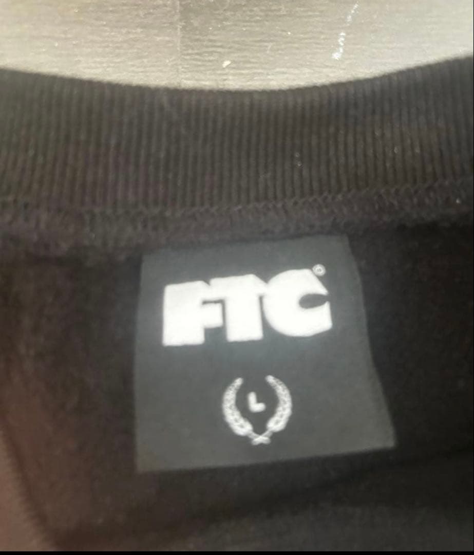 はらたかし　FTC UNIVERSITY CREW NECK