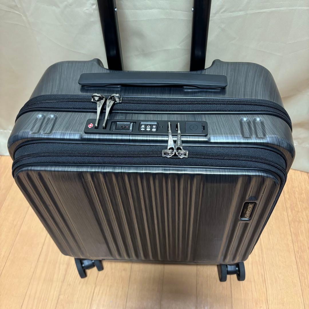 BERMAS INTER CITY フロントオープン スクエア4輪33L