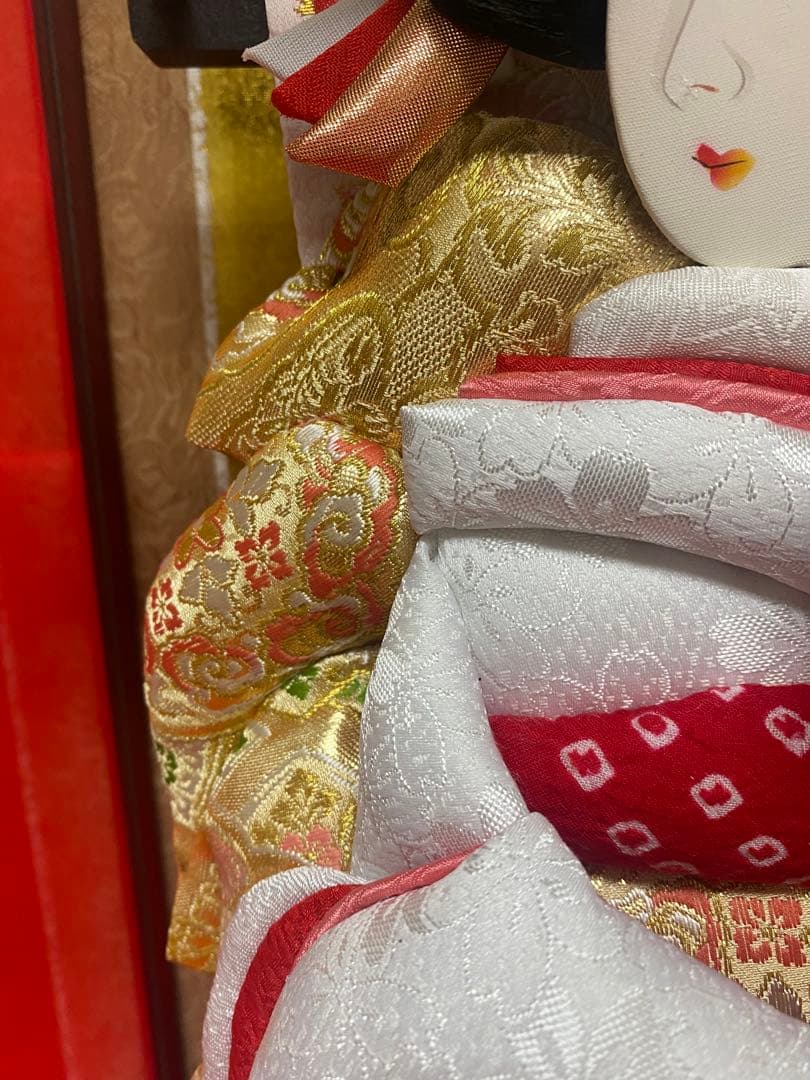 羽子板　立体振袖　ガラスケース１５号・サイズ間口約３１×奥行約２５×高さ約６２㎝