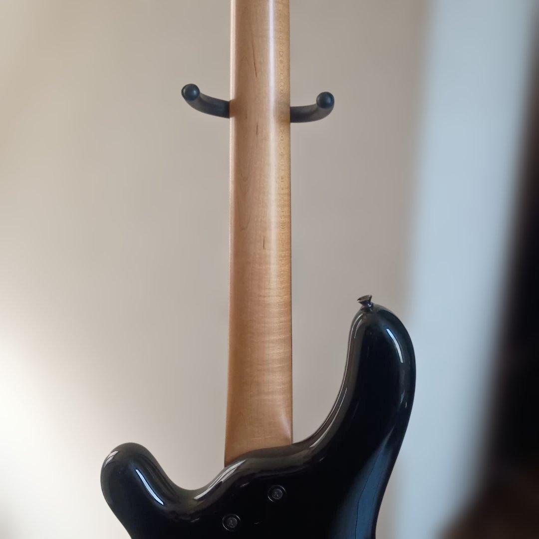 フェルナンデス エレキベース ブラック 虎杢ネック