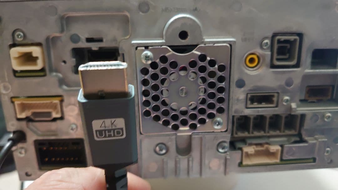 アルパイン 8インチ SDナビ X008V Spotify再生 HDMI接続