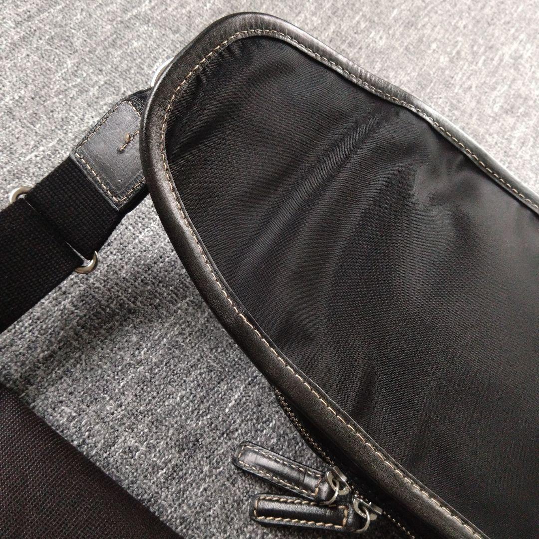 Daniel & Bob】ボディバッグ ピッポ 黒 イタリア製 | 激安通販のイー