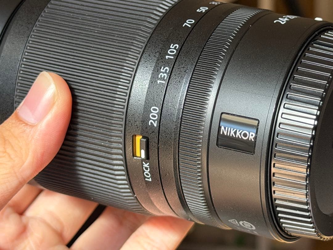 【中古品・元箱・説明書付】Nikon Z 24-200mm f/4-6.3 VR