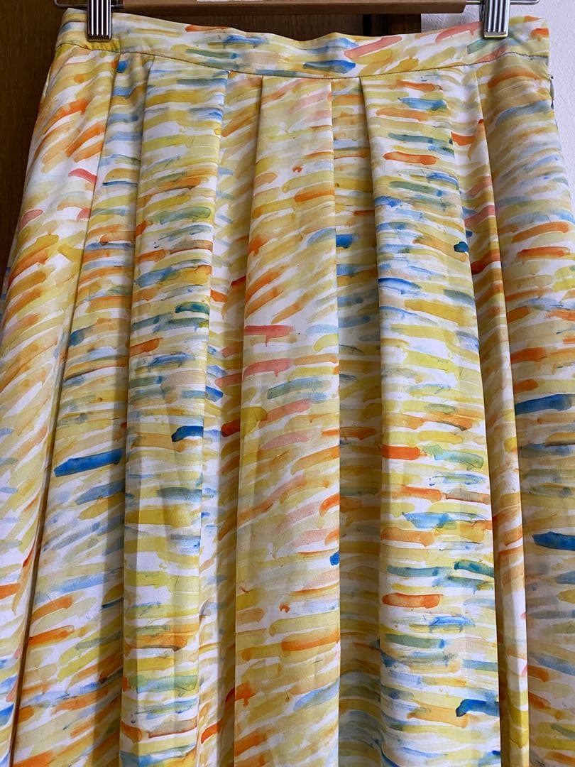 美品HERALBONY ヘラルボニーフレアスカート「川面の朝」