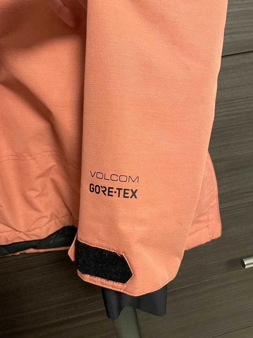 ボルコムGORE-TEX ウエア　プルオーバー