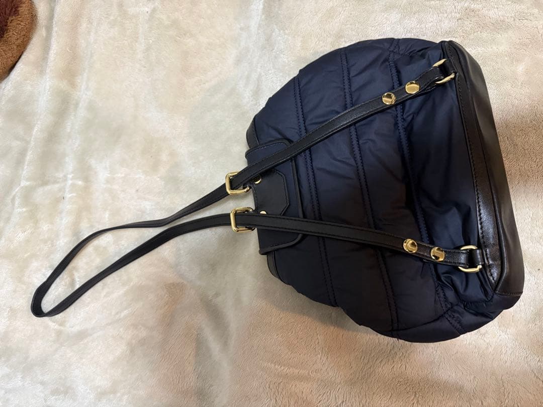 バーバリーネイビー キルティングリュック