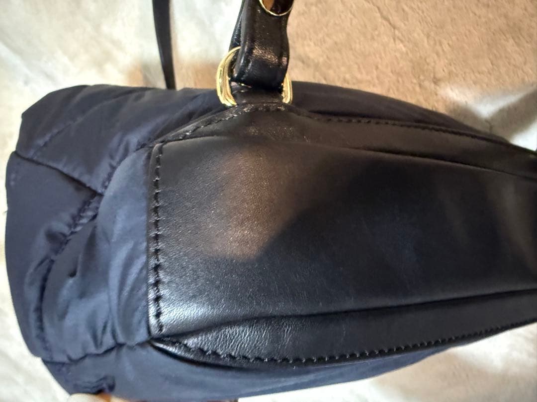 バーバリーネイビー キルティングリュック