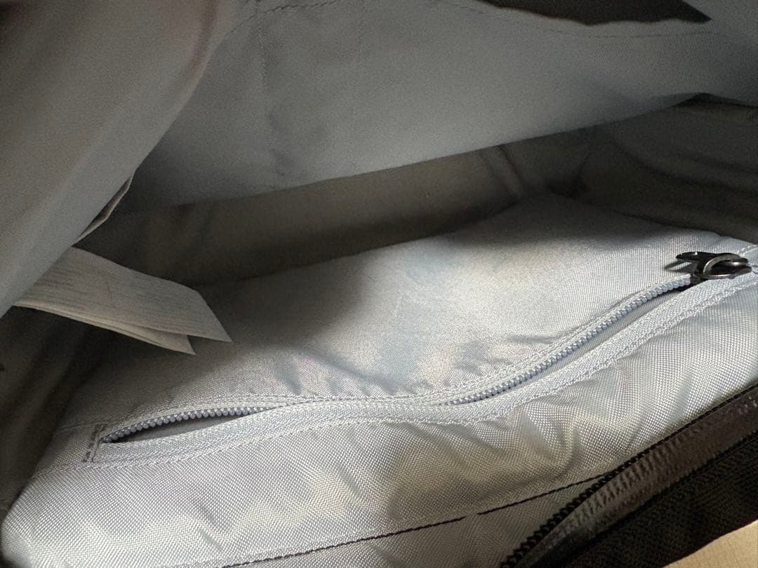 アークテリクス　アロー8 ショルダーバッグ