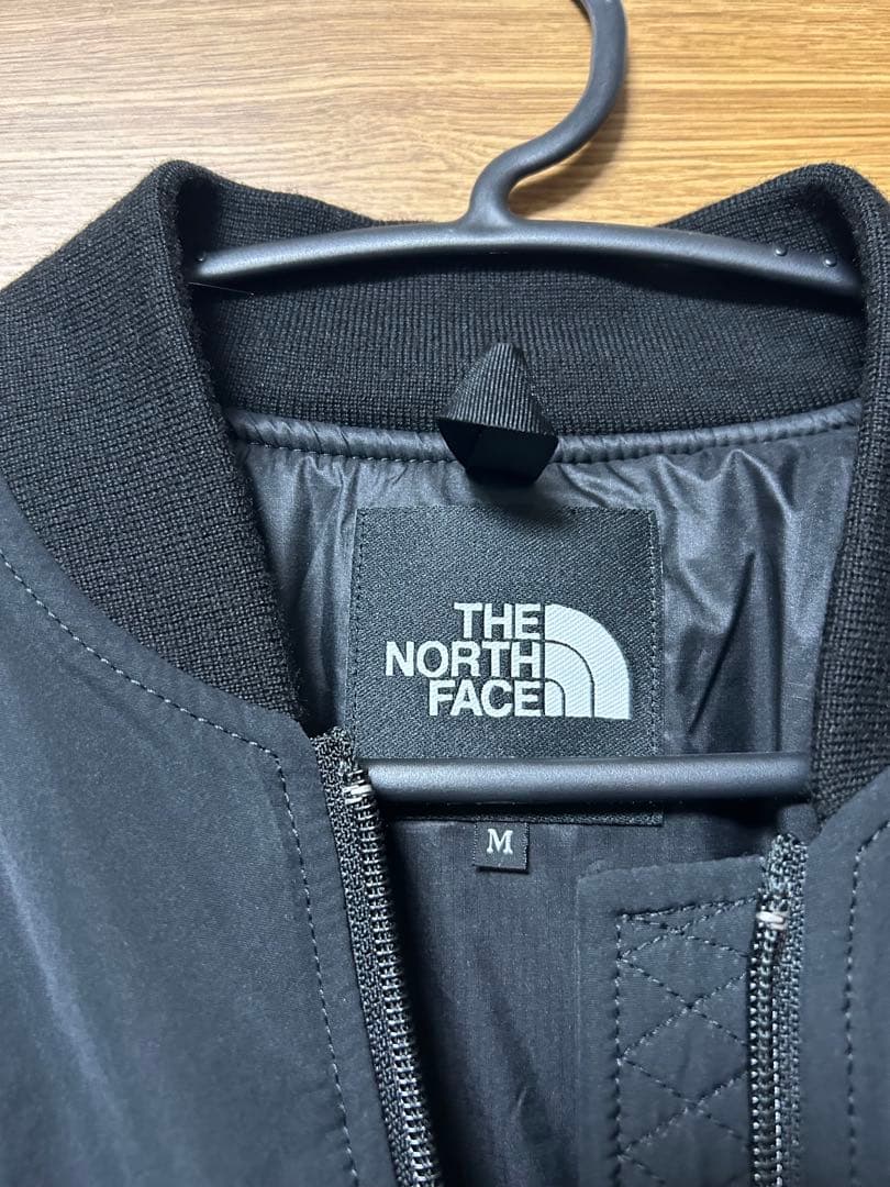 ノースフェイスインサレーションボンバージャケット ブラックM NY82334