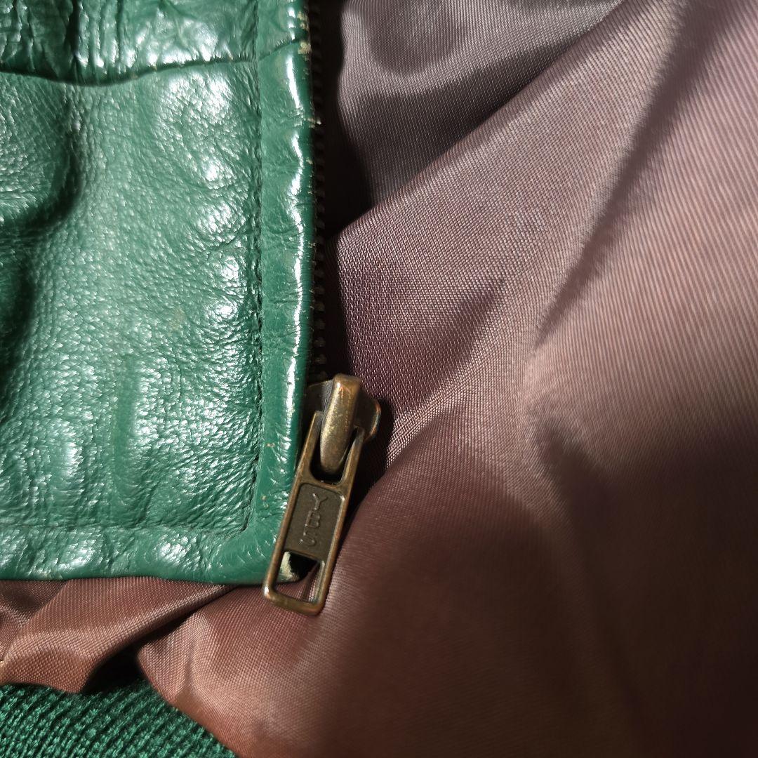 オークランド・アスレチックス ルーニー・テューンズ　スタジャン　レザー　刺繍