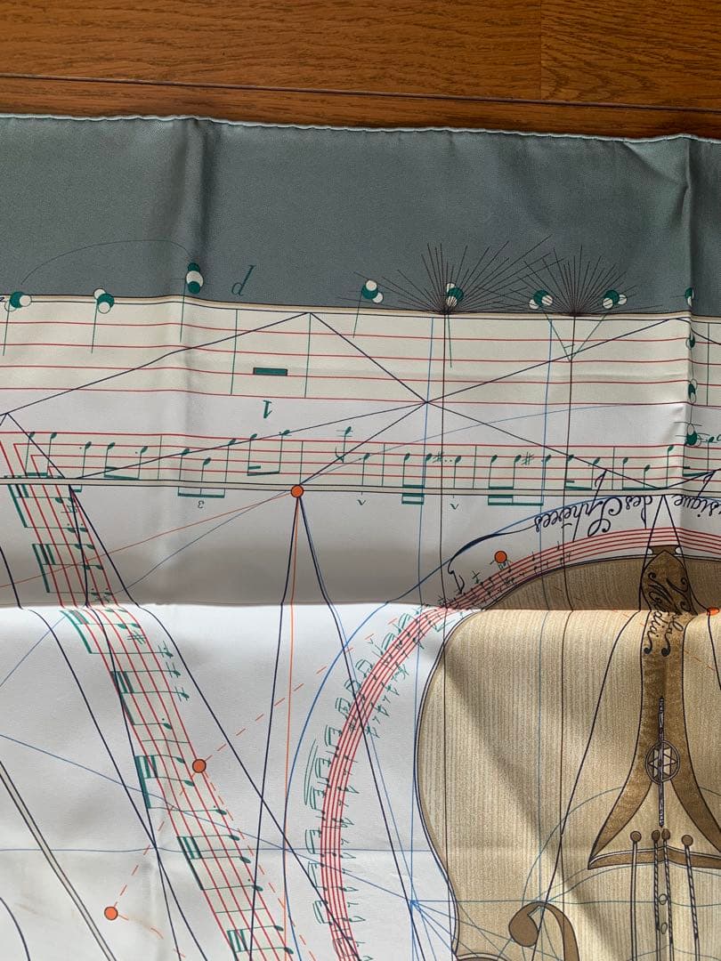 スカーフ　エルメスカレ90 La Musique des Spheres