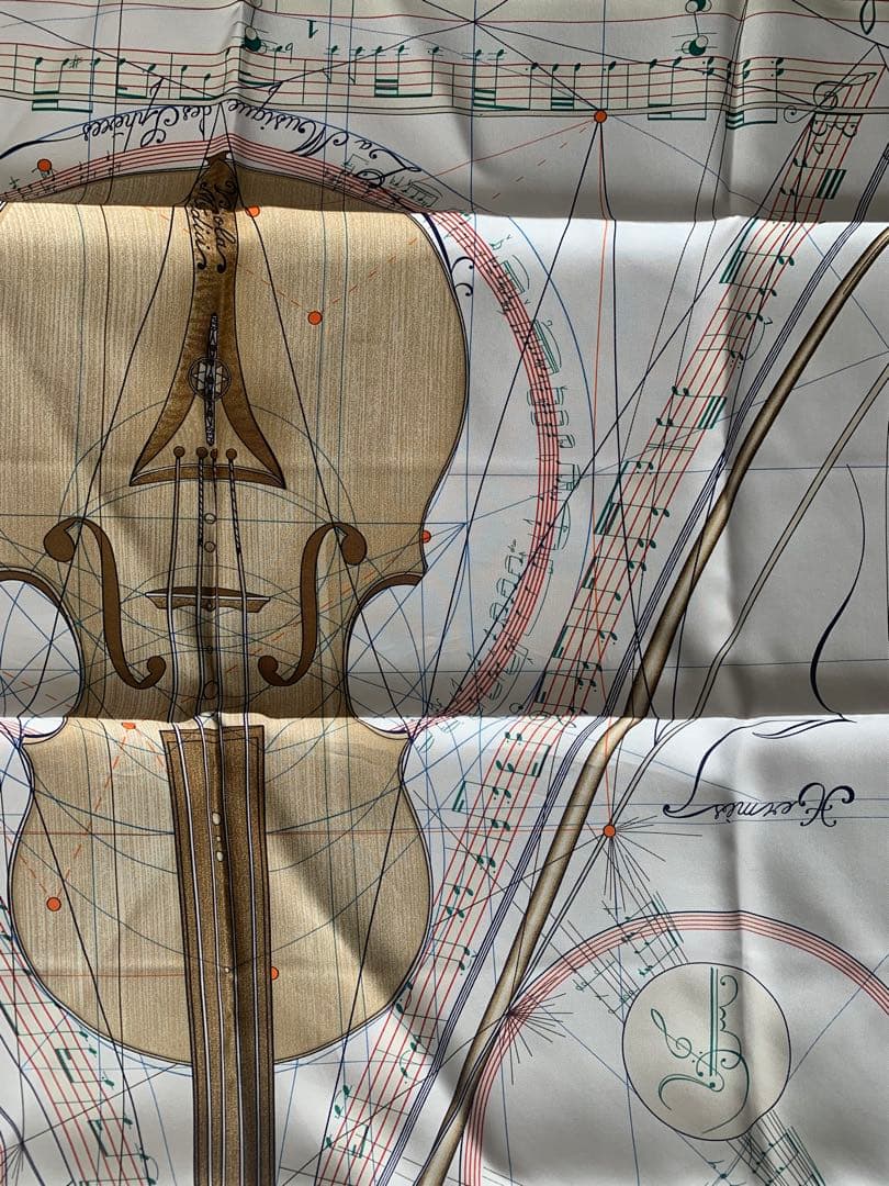 スカーフ　エルメスカレ90 La Musique des Spheres