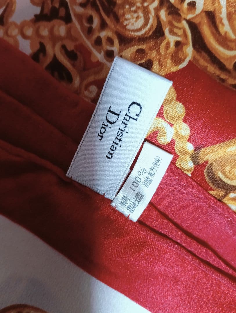 美品　クリスチャンディオール　絹シルク　大判　スカーフ　赤　ゴールド　クリスマス