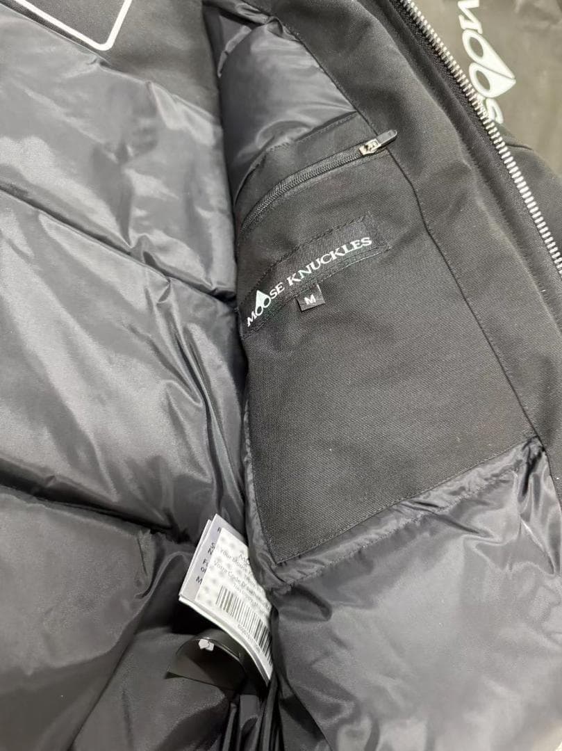 MOOSE KNUCKLES ブラックダウンジャケット~