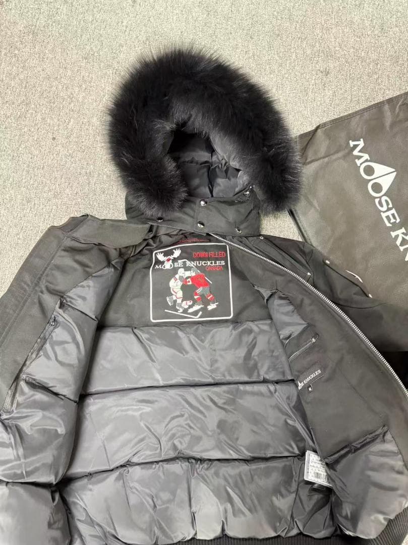 MOOSE KNUCKLES ブラックダウンジャケット~
