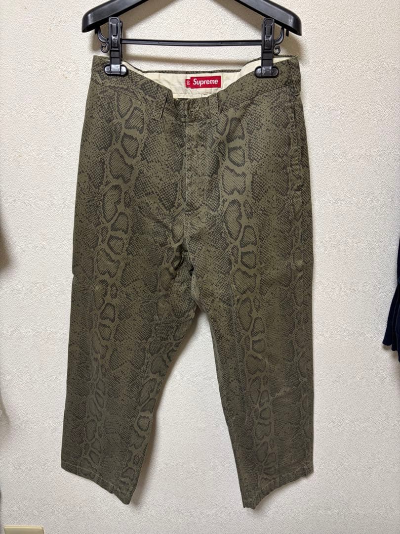 Supreme Snake Print Chino Pant Olive 30 - メルカリ