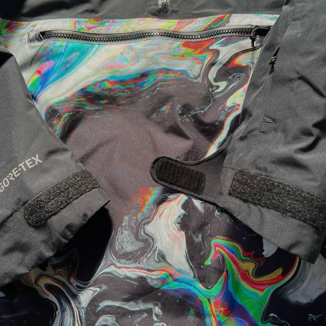 BURTON　ゴアテックス　スノーボードジャケット　レディース　Lサイズ