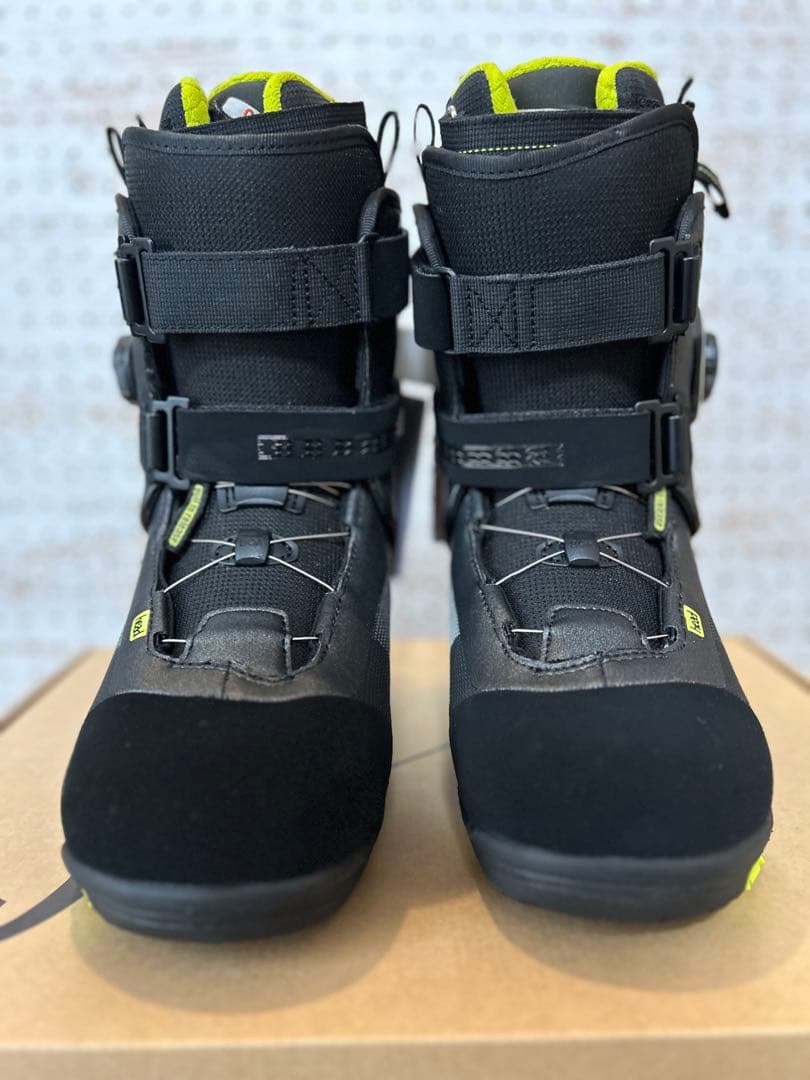 新品未使用　head EIGHTBOA 27.0