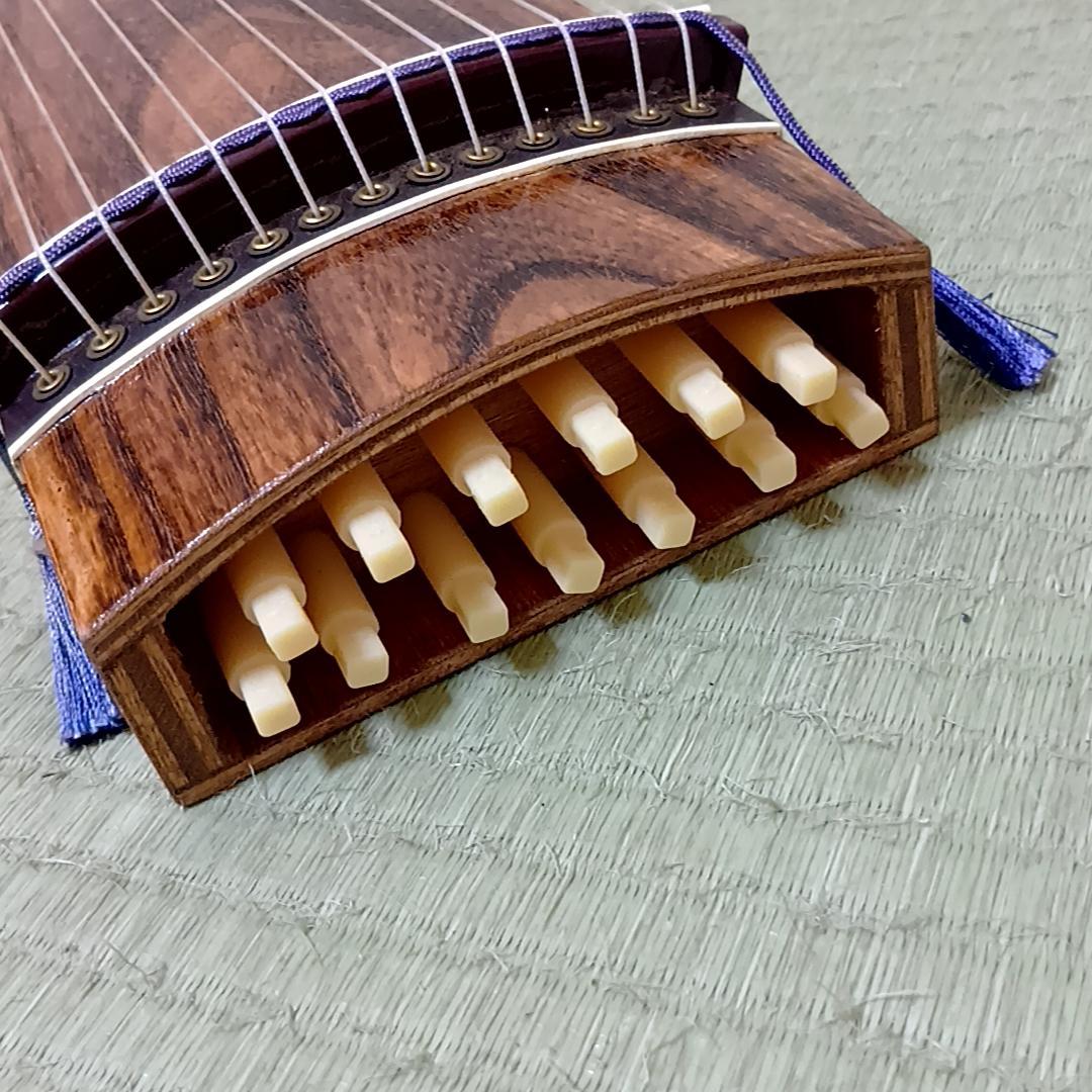 短箏 短琴 ミニ琴 二尺琴 13弦 和楽器 弦楽器 琴柱 布製カバー　60cm