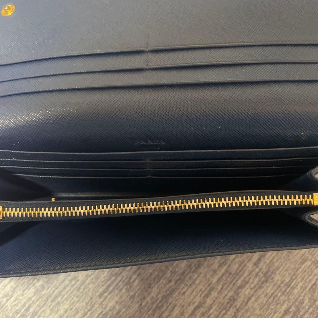 PRADA ネイビー 長財布