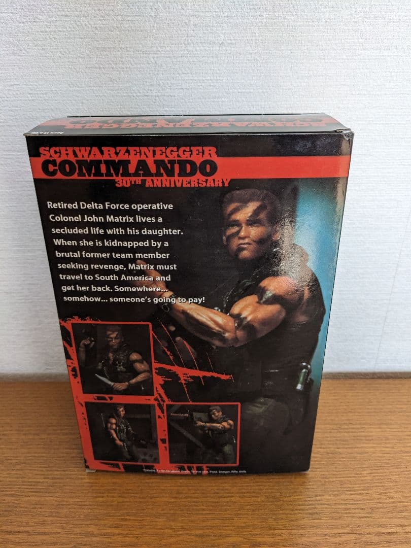 新品☆コマンドー フィギュア☆30周年記念 アーノルドシュワルツェネッ