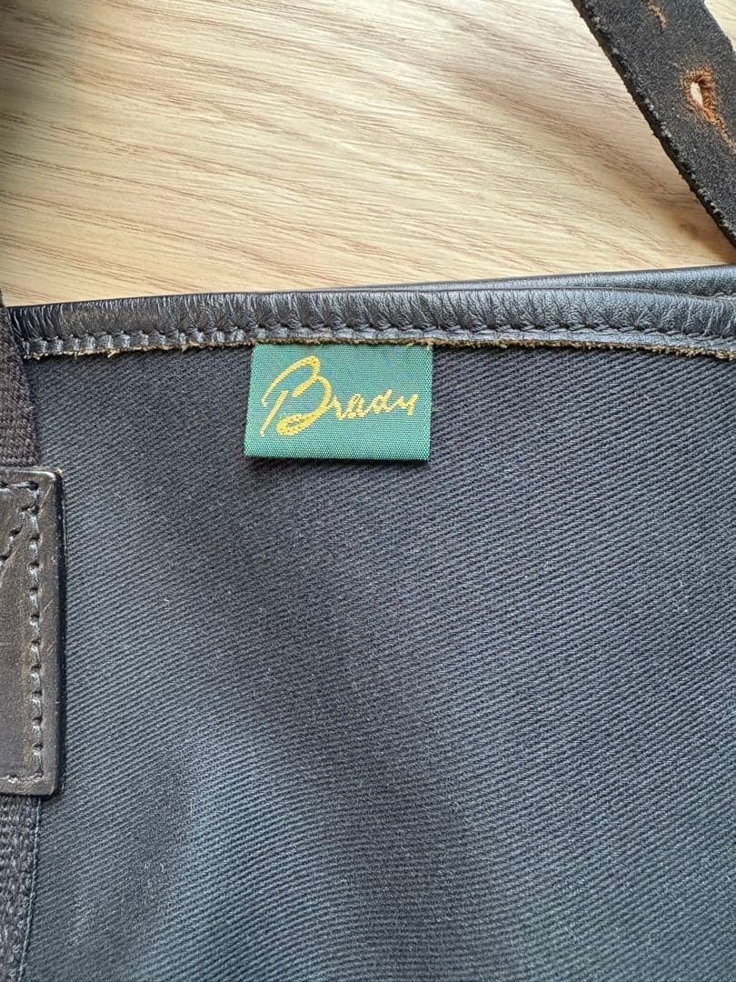 【美品】Brady [ブレディ] キンロス ショルダーバッグ