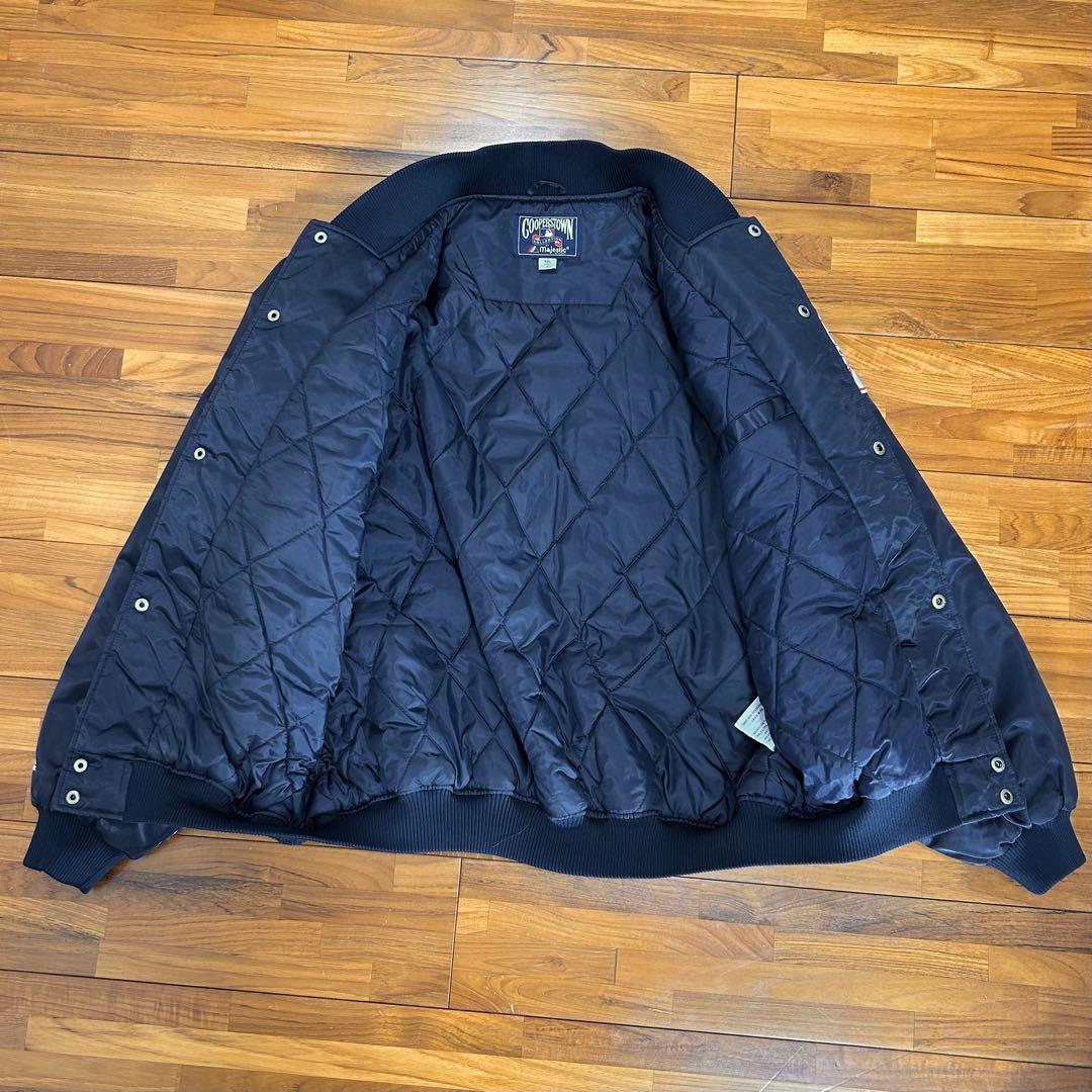 MLBヤンキースナイロンスタジャンビッグロゴ刺繍ワッペンクーパーズタウン古着