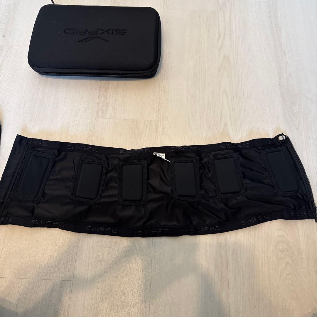 s*能様 SIXPAD Core Blet Mサイズ