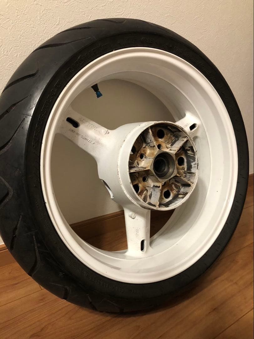 GSX-R1000 リアホイール 17×MT6.00