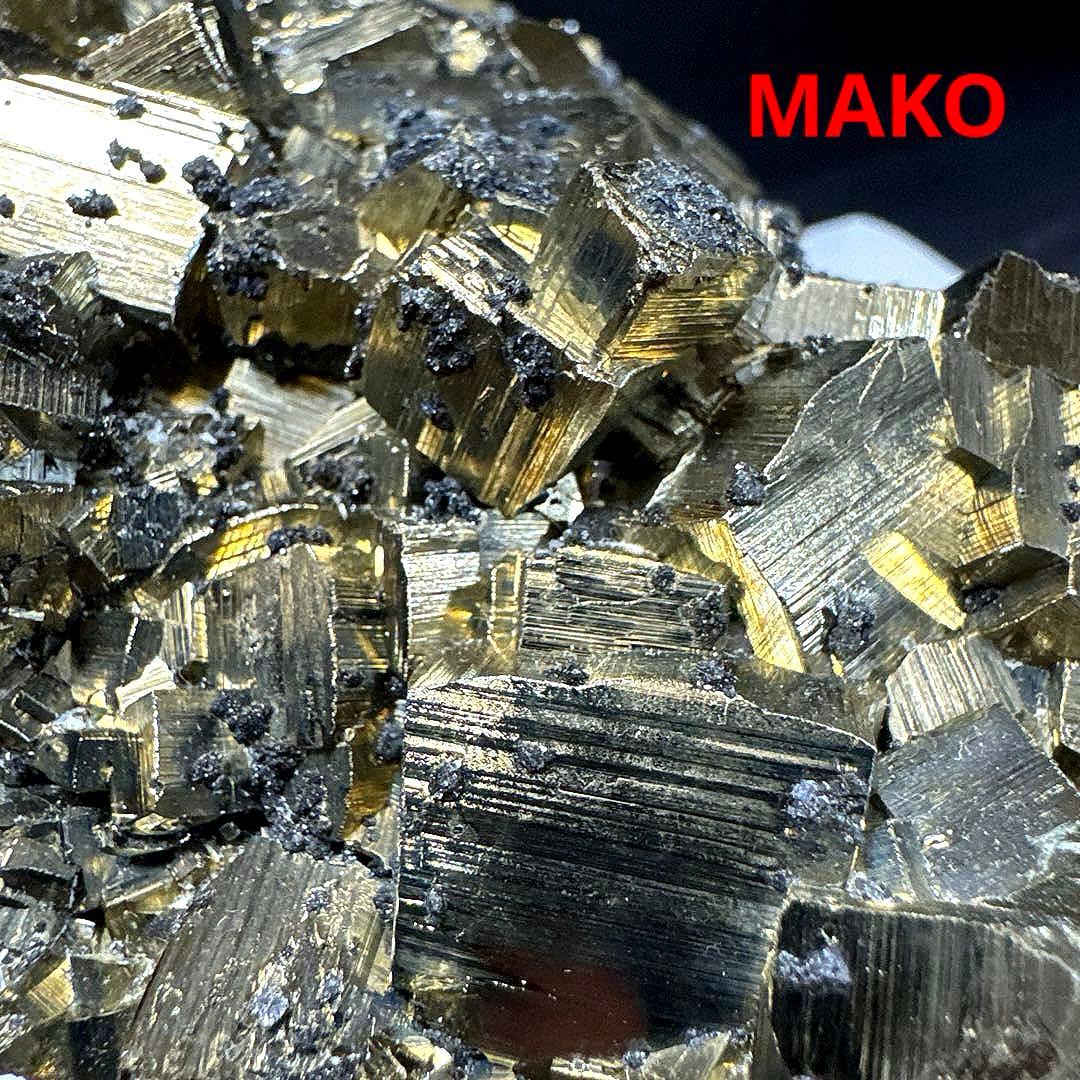 M1768☆パイライト原石クラスター2.7Kg☆天然石　原石☆N50716