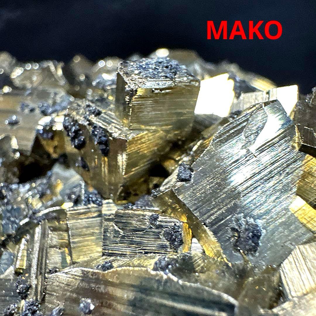 M1768☆パイライト原石クラスター2.7Kg☆天然石　原石☆N50716