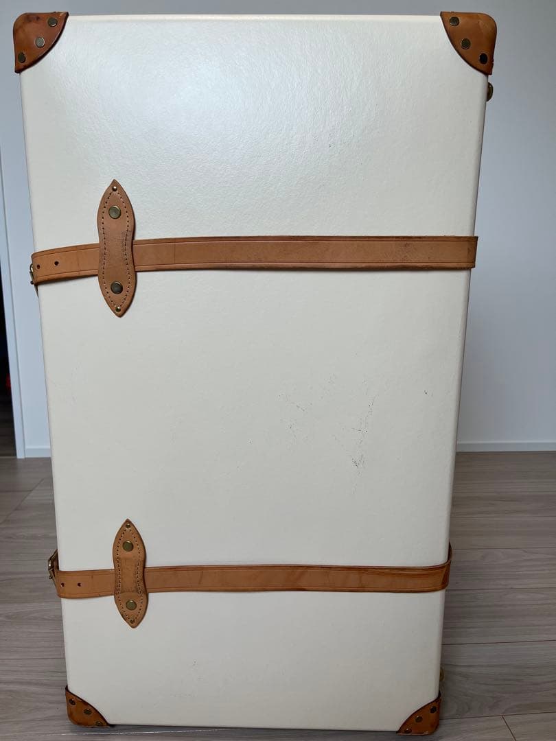 グローブトロッター アイボリー 大型キャリーケース