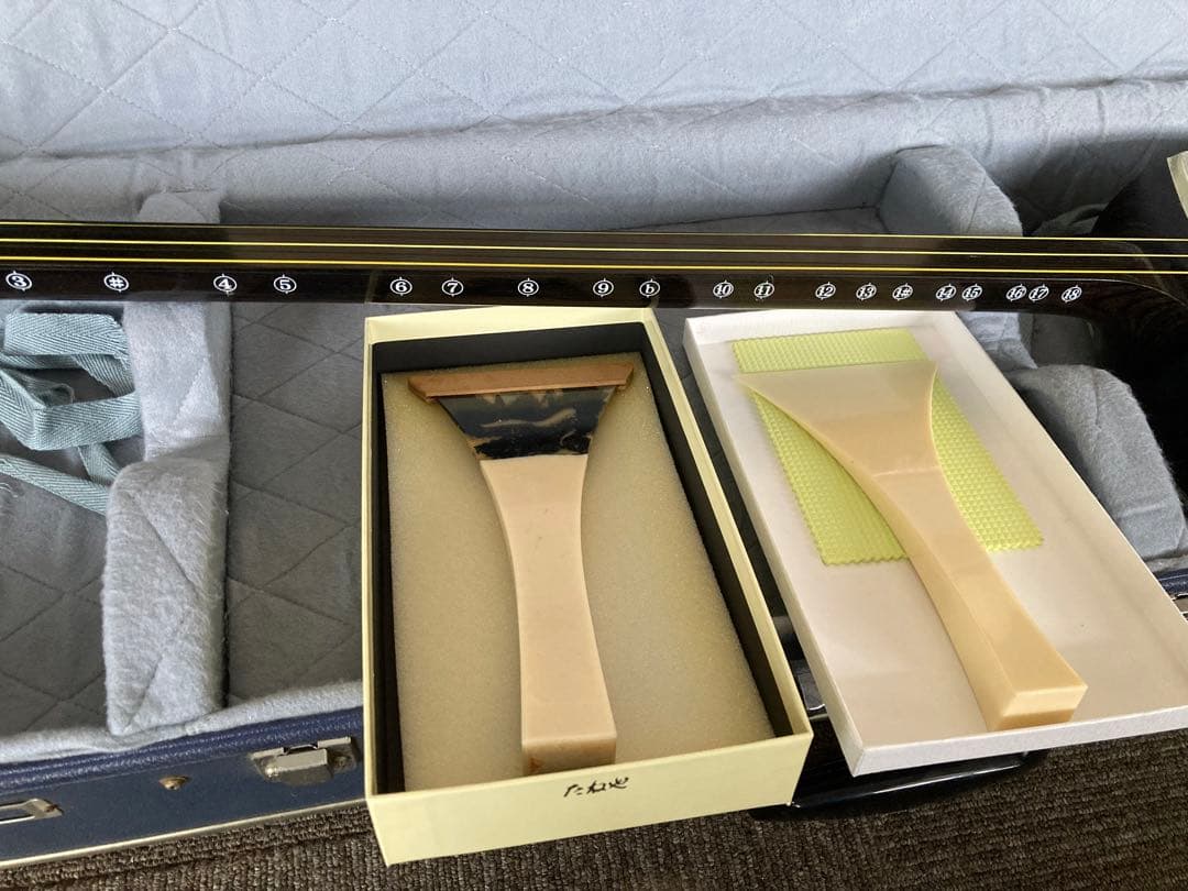 長唄三味線 丸打胴 撥2種 ハードケース付き