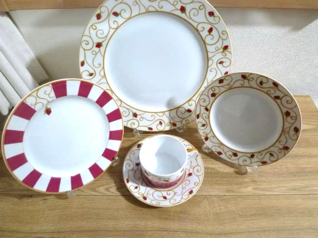 ベルナルド ボアドローズ カップ＆ソーサーと プレートのセット