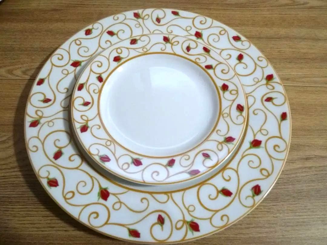 ベルナルド ボアドローズ カップ＆ソーサーと プレートのセット