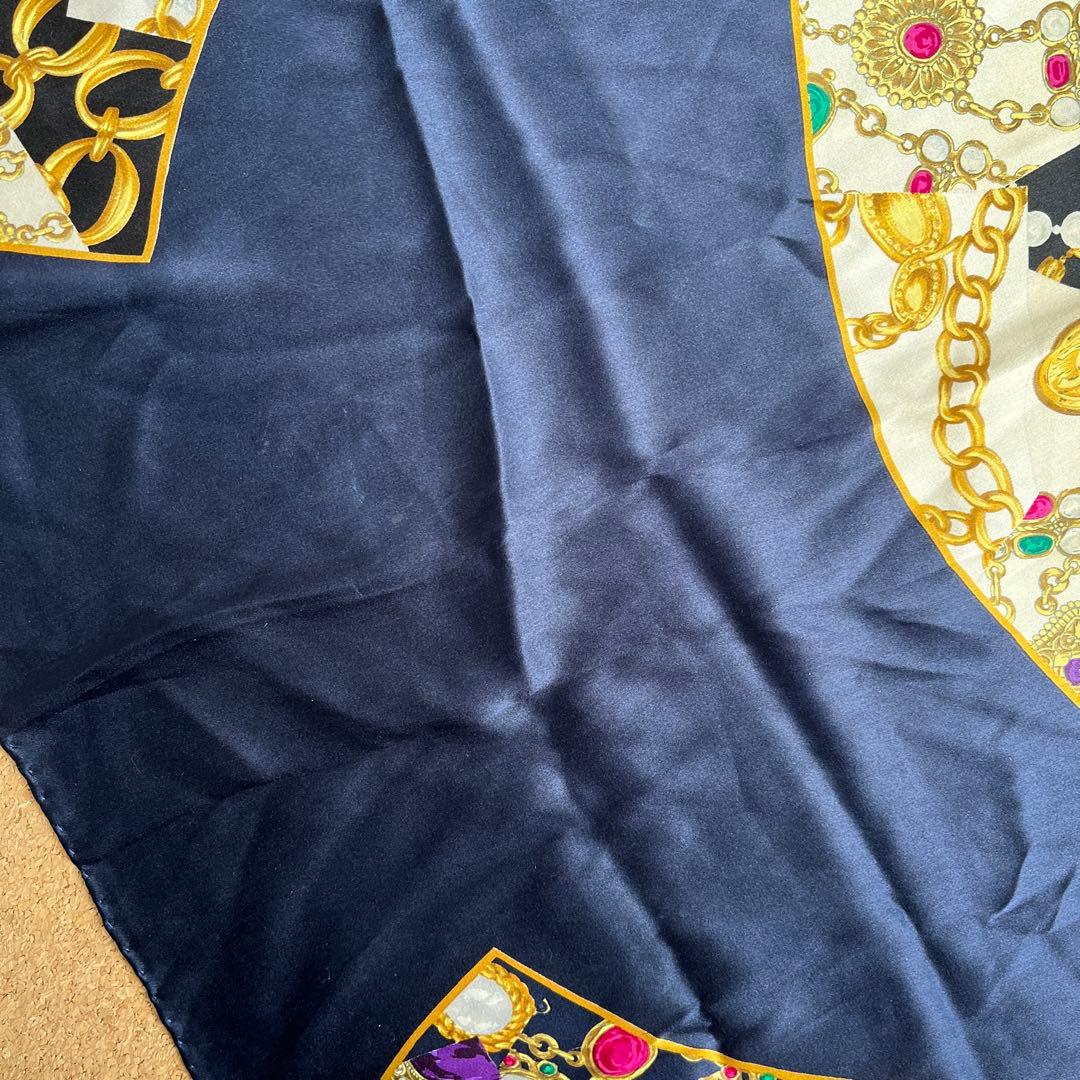 CHANEL シルクバンダナ ネイビー(説明確認下さい)