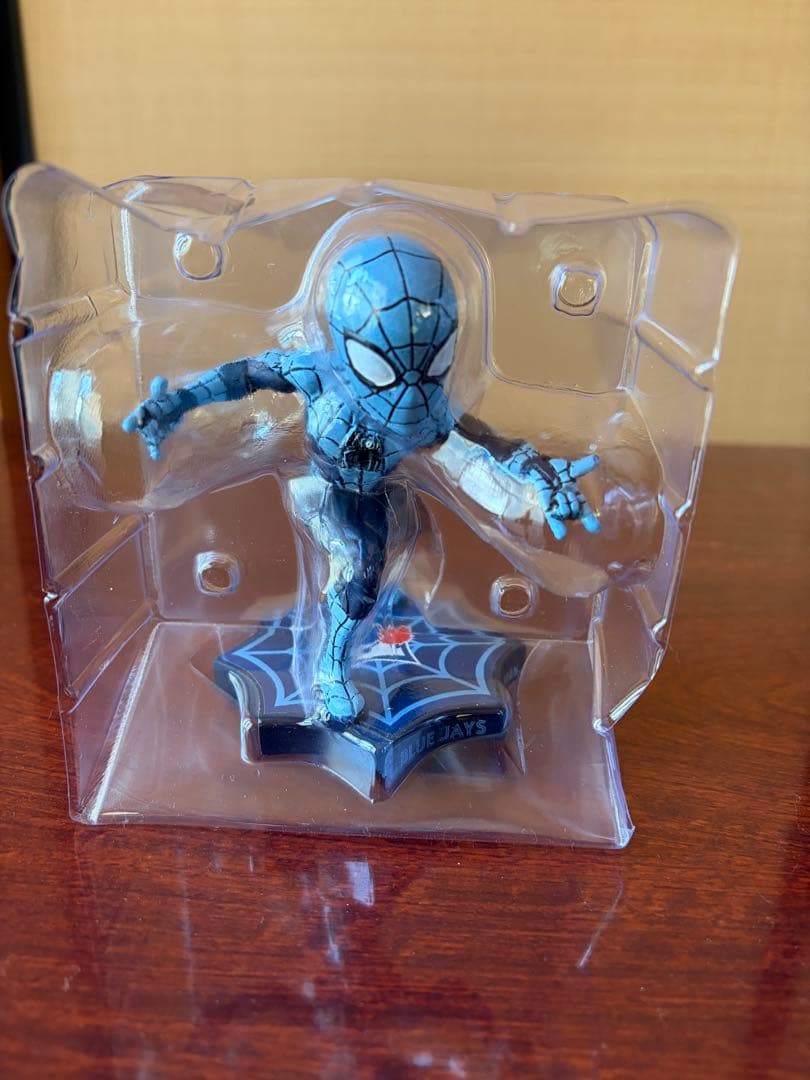 希少】トロントブルージェイズ スパイダーマン フィギュア - メルカリ