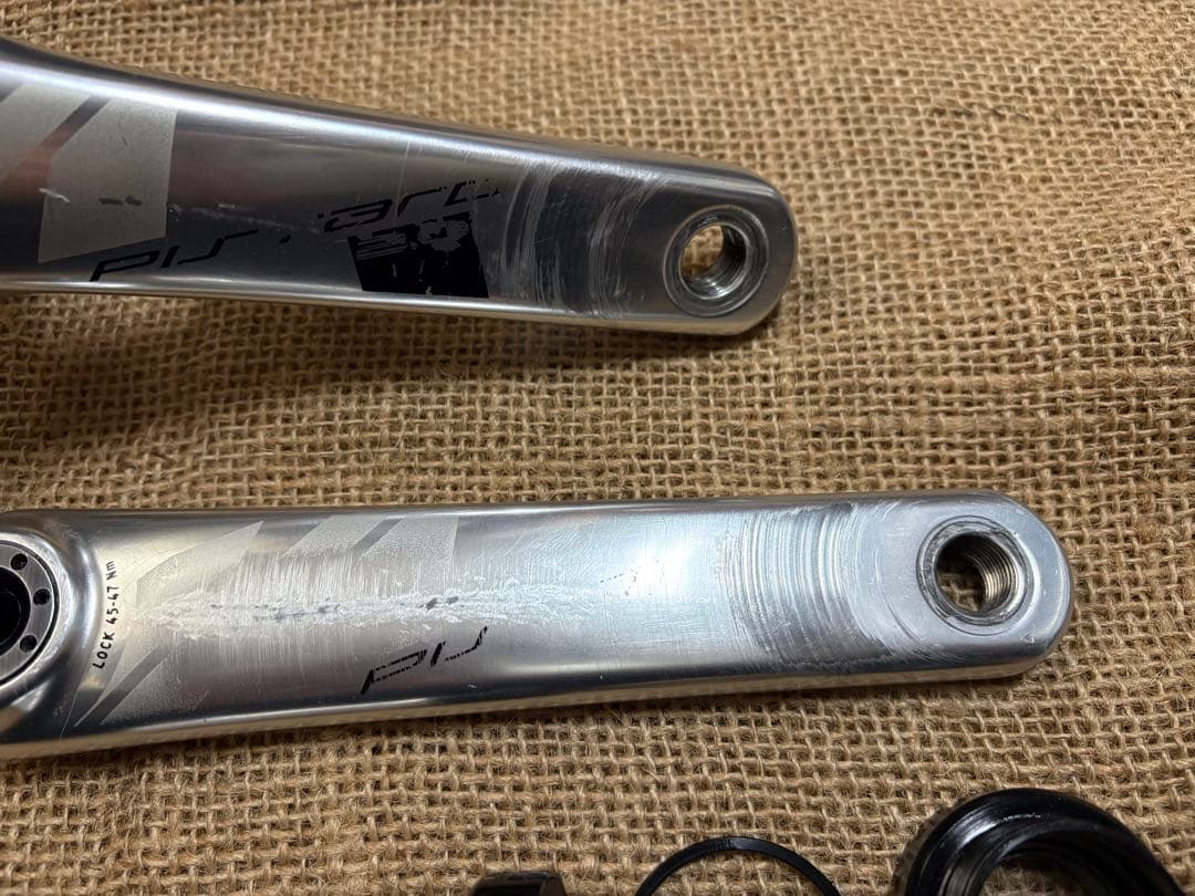 みーばい。MICHE ミケ Pistard 2.0クランクBB付属ピスト