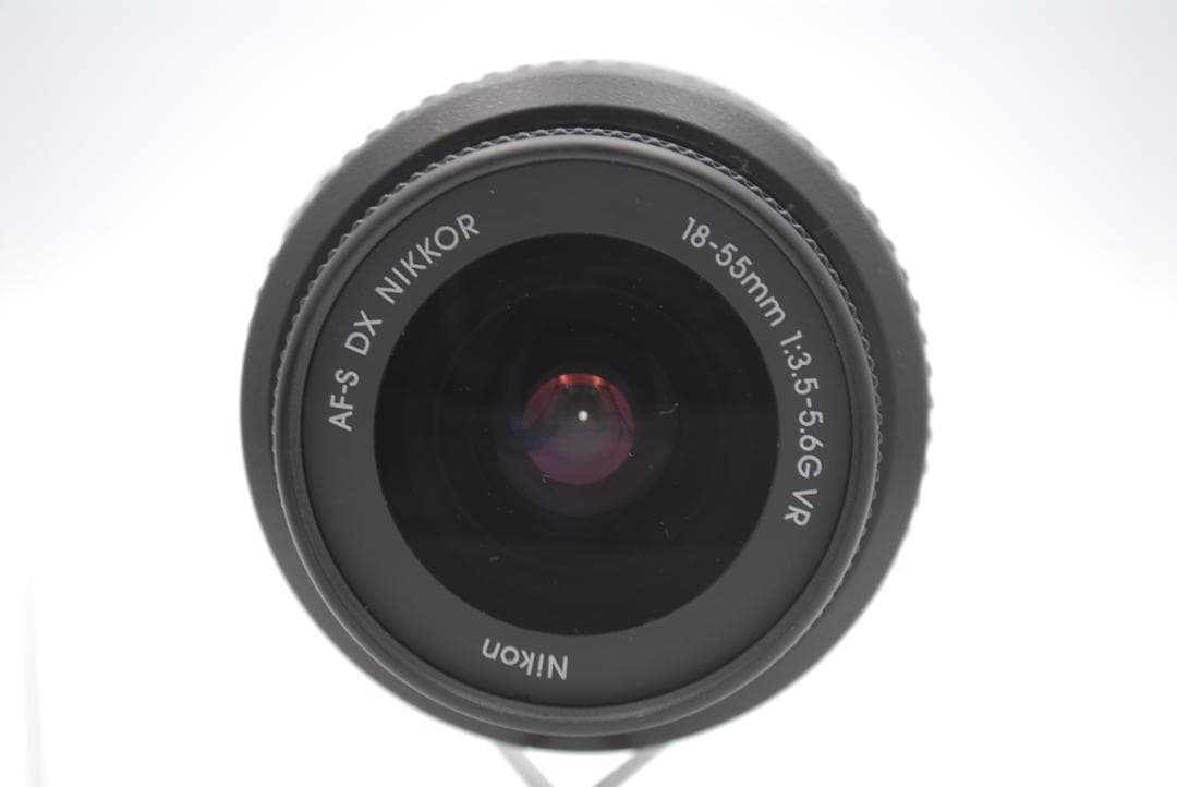 新品級⭐自撮りができるバリアングル液晶 NIKON D5200 レンズキット