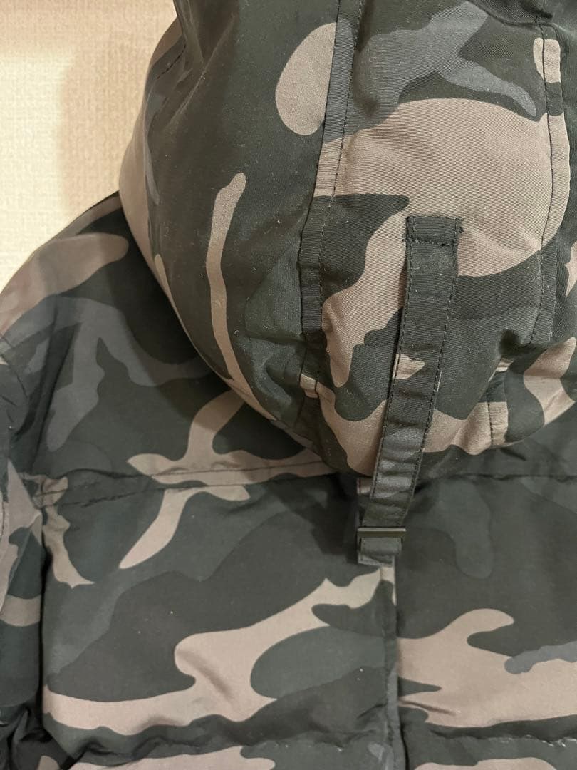   カモフラージュ ダウンジャケット　L