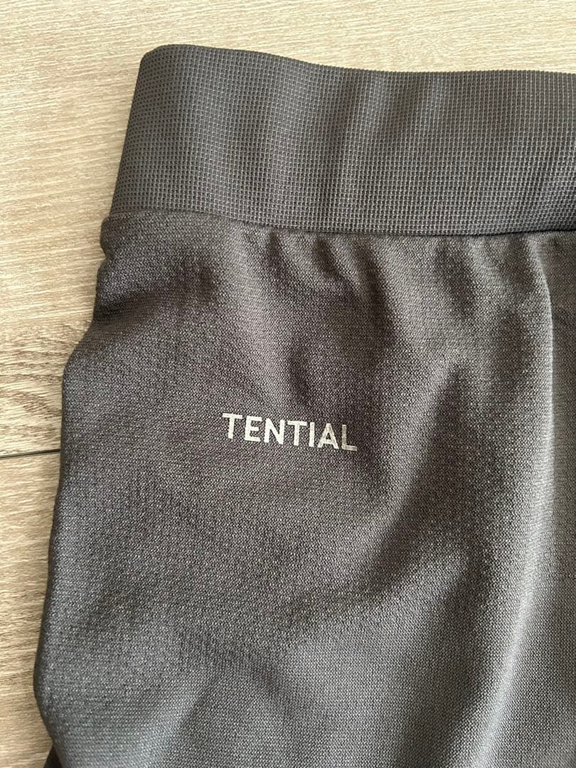 テンシャル　BAKUNE半袖Tシャツ上下セット　レディースMサイズ