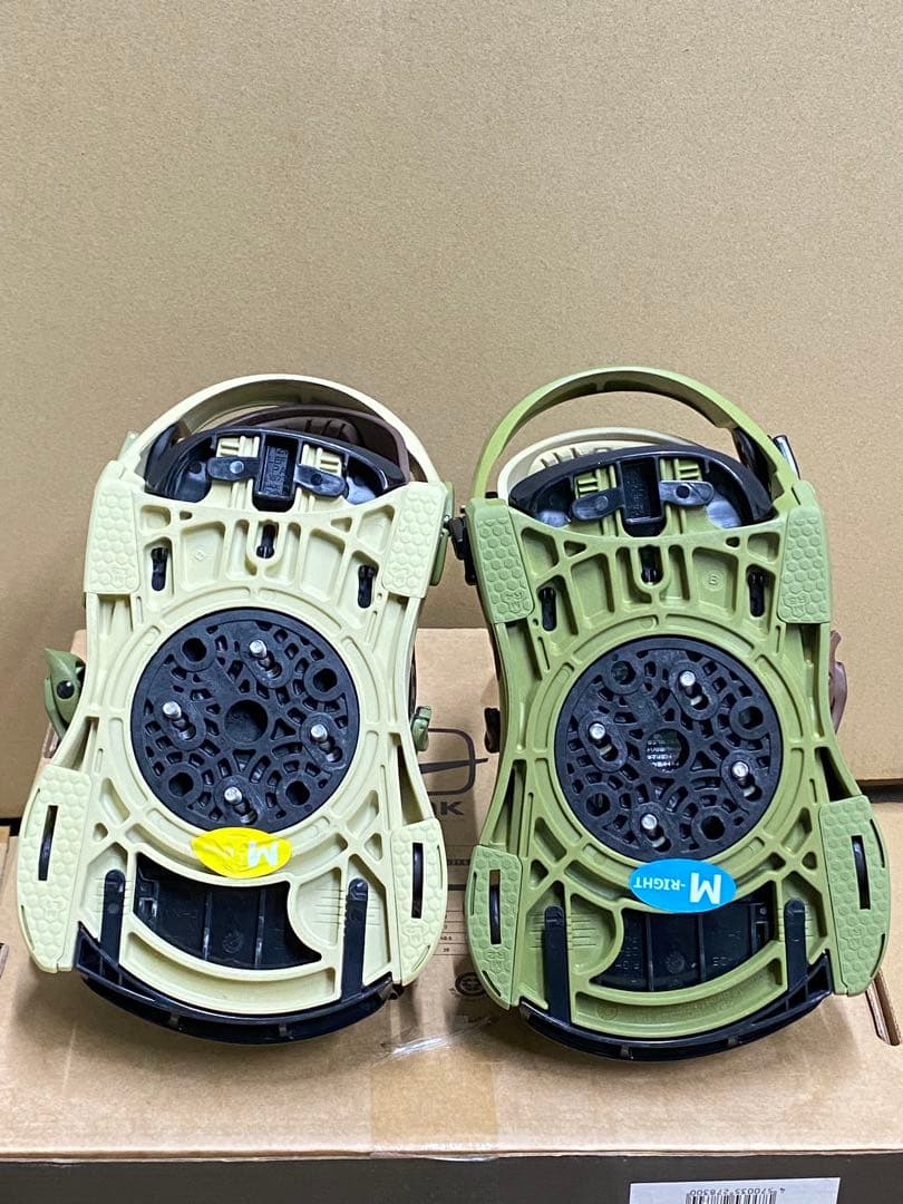 FLUX CV Mサイズ 23-24 ブラウン/カーキ ビンディング カービング