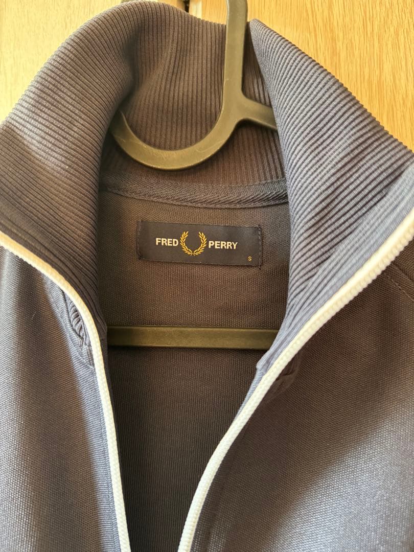 ⭐︎オモティカル⭐︎FRED PERRY トラックジャケット S ダークブルー