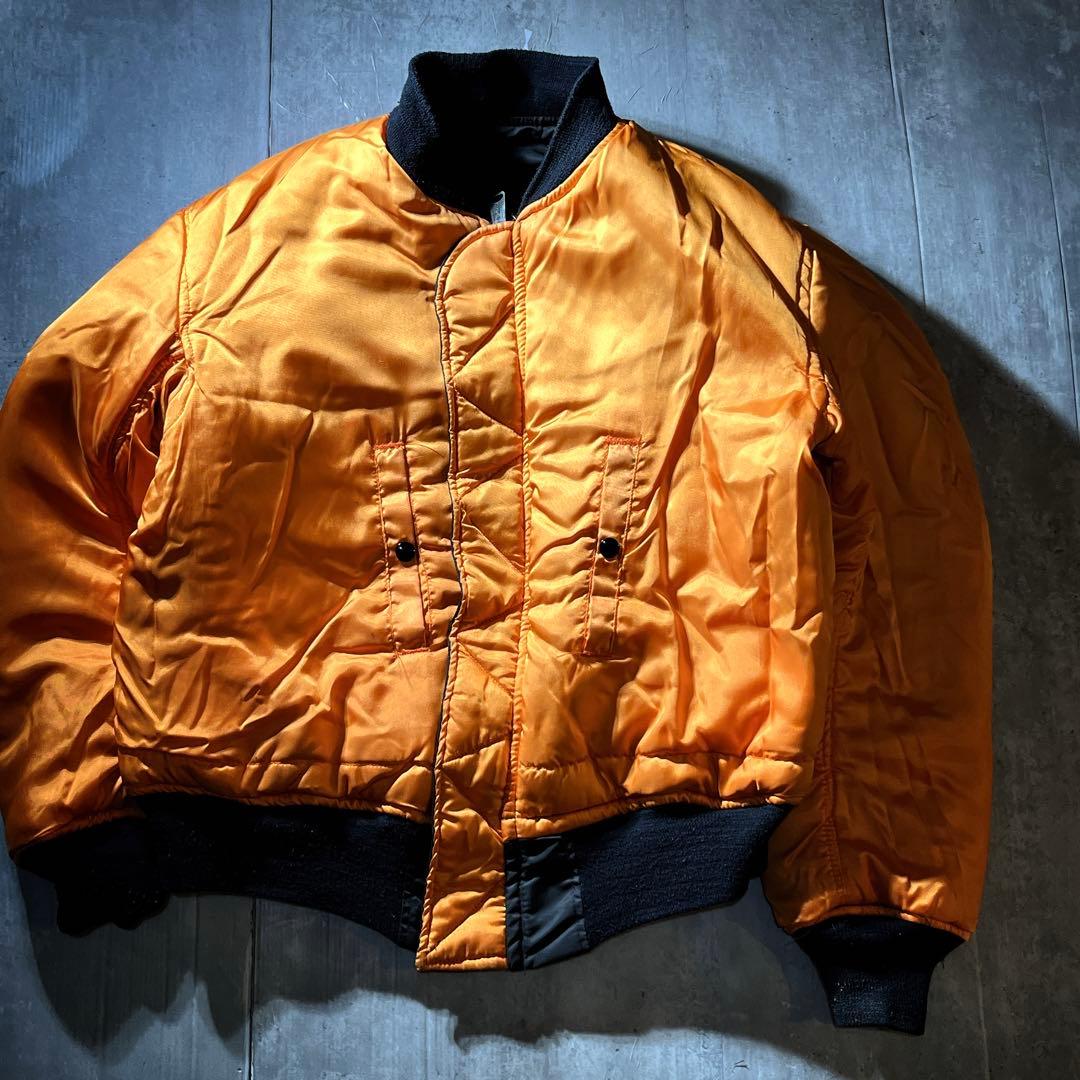 USA製 レザー革胸タグ　90S アヴィレックス MA-1 フライトジャケット