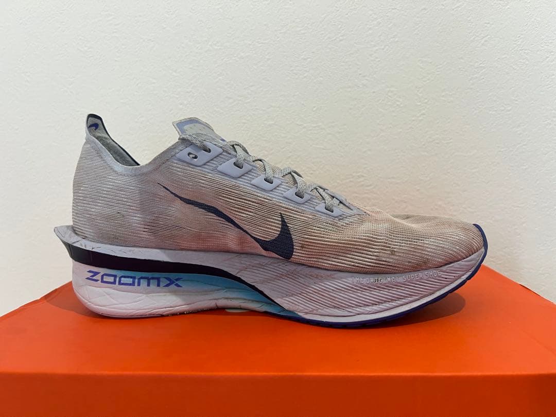 ナイキ　ヴェイパーフライ4 26.0cm