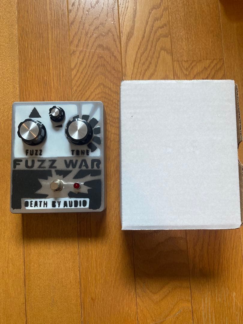 ギター DEATH BY AUDIO FUZZ WAR